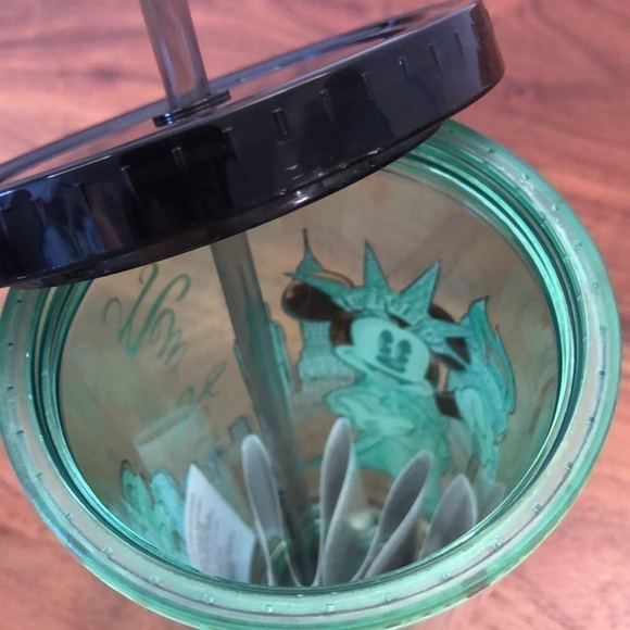 NWT Minnie Mouse Lady Liberty Plastic Tumbler | Disney - Picture 3 of 5